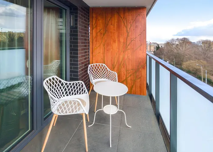 Botanical Garden Prestige By Bookinghost * Wrocław